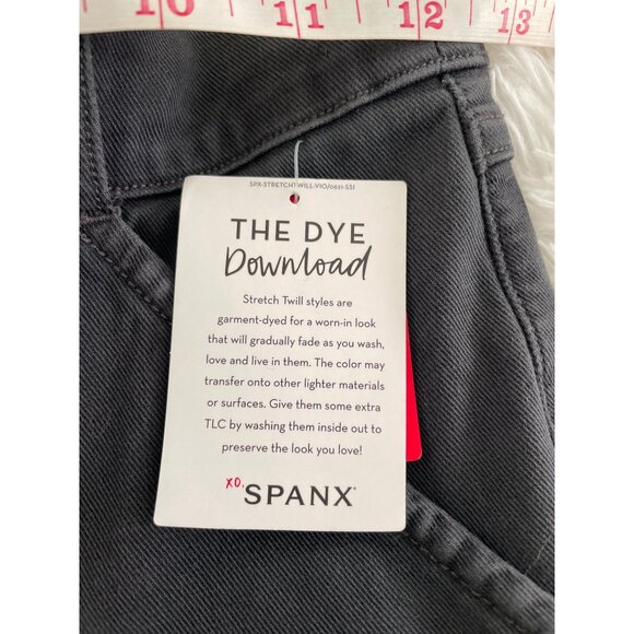 SPANX Womens Stretch Twill Cargo Pants Washed Black Size SP NWT - Picture 9 of 9